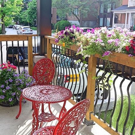 Ottawa Downtown Executive Apartment Retreat With Private Balcony Near Bank Street - Sleep Max 2 ภายนอก รูปภาพ